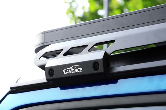 Aluminium dakrek voor jeep makkelijke installatie en aangepaste regengat