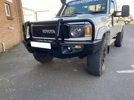 Poedergecoate zwarte autobumpers voor Toyota Land Cruiser LC79 Off Road 4x4 Accessoires