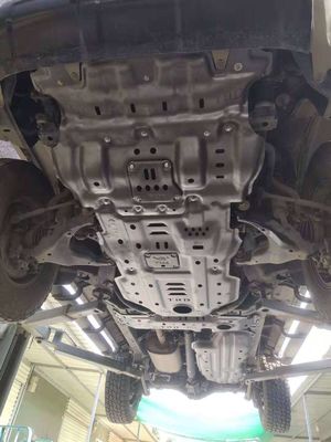 4 Runner LTD Radiator Skid Plate 5 mm Auto Onderstel Roestbescherming