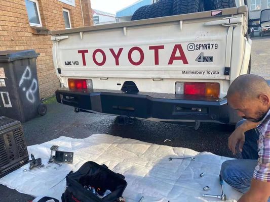 Toyota LC79 Achterbumper met bandendrager Jerrycan Holder Winch Bull Bar Voorbumper
