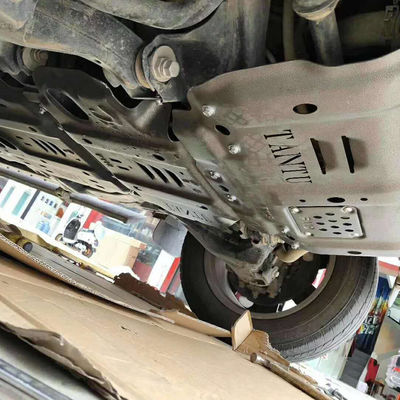 Gepersonaliseerde 3,5 mm koudgewalste stalen skidplaat voor 2018-2019 Toyota Tundra directe verkoop