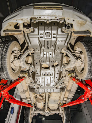 Beschermende pantser brandstoftank skid plaat voor ISUZU MU-X DMAX overeenkomstige originele grootte