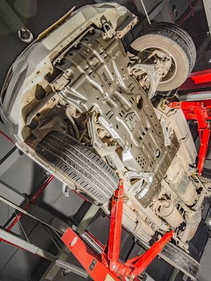 ISUZU MU-X en D-MAX Accessoires OEM Skid Plate voor Motor Transmissie Transfer Case