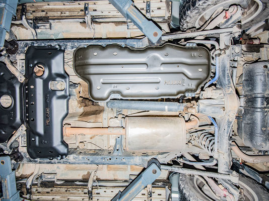 Geschikt voor Toyota Prado LC150 OEM 3D Skid Plate voor brandstoftank Onderlichaamsbescherming