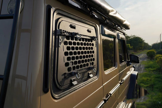 Zwarte overland camper Gullwing Window voor G-CLASS W463