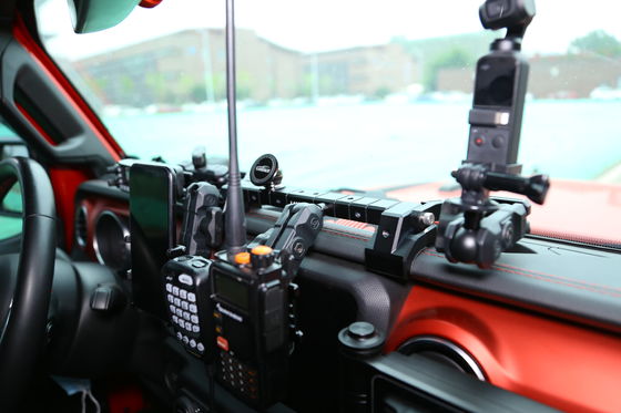 Jeep Wrangler Phone GoPro CB Microphone en DSLR Camera Holder met geometrisch ontwerp